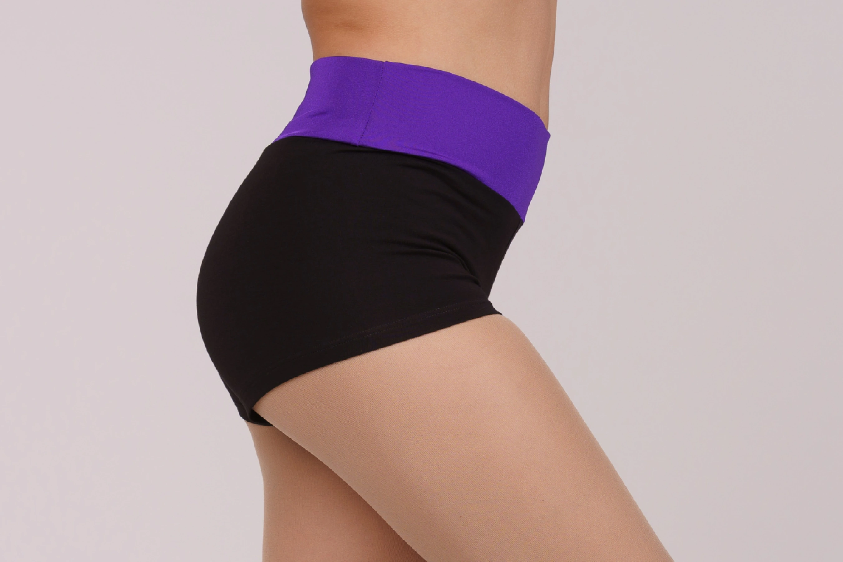 Шорти "Марія", Чорний / Електрик, 90% бав. + 10% лайк. + біфлекс матовий Шорти "Марія", Чорний / Електрик, 90% бав. + 10% лайк. + біфлекс матовий