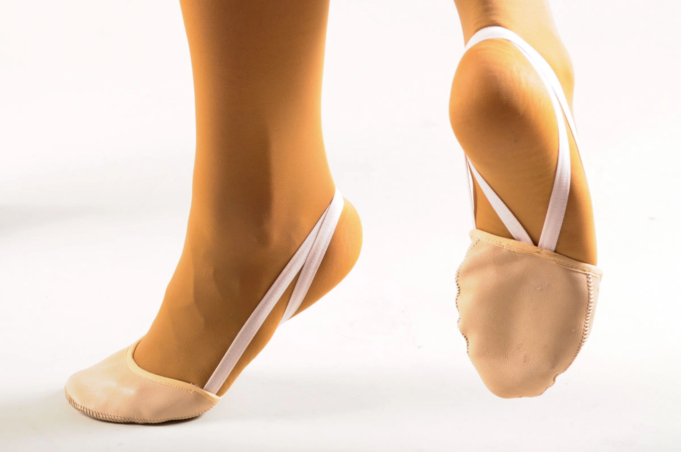 Напівчешки змагальні безшовні, Тілесний