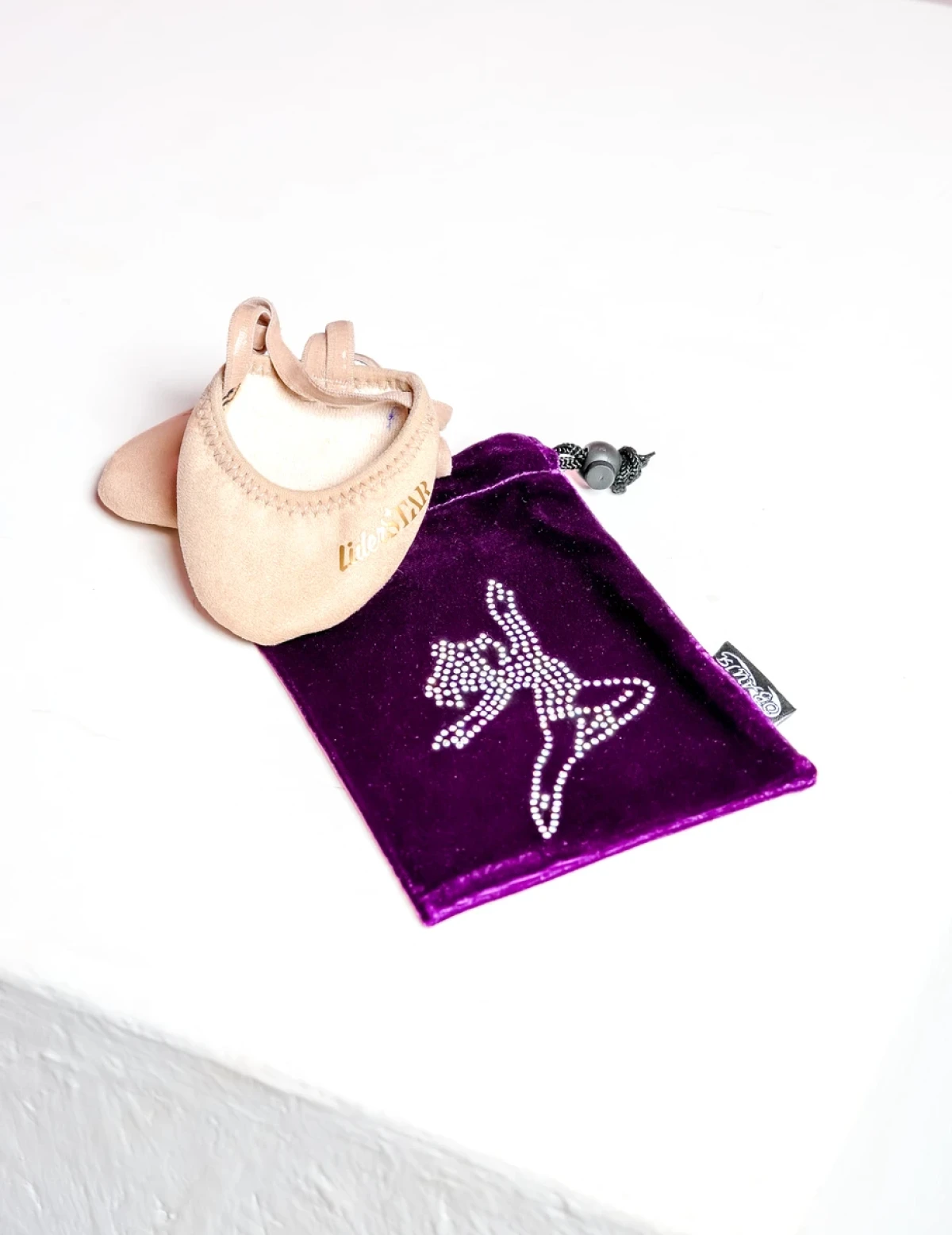 Чохол для напівчешек, Чорний (білі АВ), Велюр Чохол для напівчешек, Чорний (білі АВ), Велюр